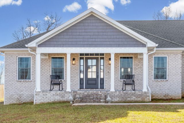 525 N Ridge Dr, Hopkinsville, KY 42240