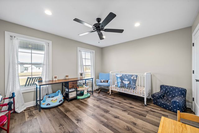 525 N Ridge Dr, Hopkinsville, KY 42240