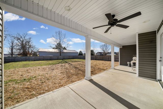 525 N Ridge Dr, Hopkinsville, KY 42240