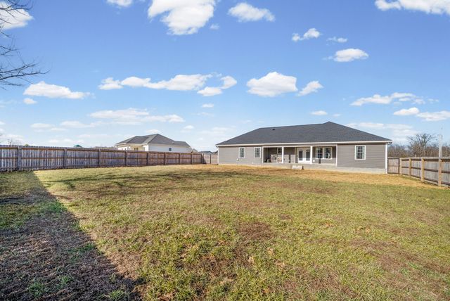 525 N Ridge Dr, Hopkinsville, KY 42240