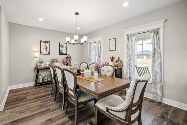 525 N Ridge Dr, Hopkinsville, KY 42240