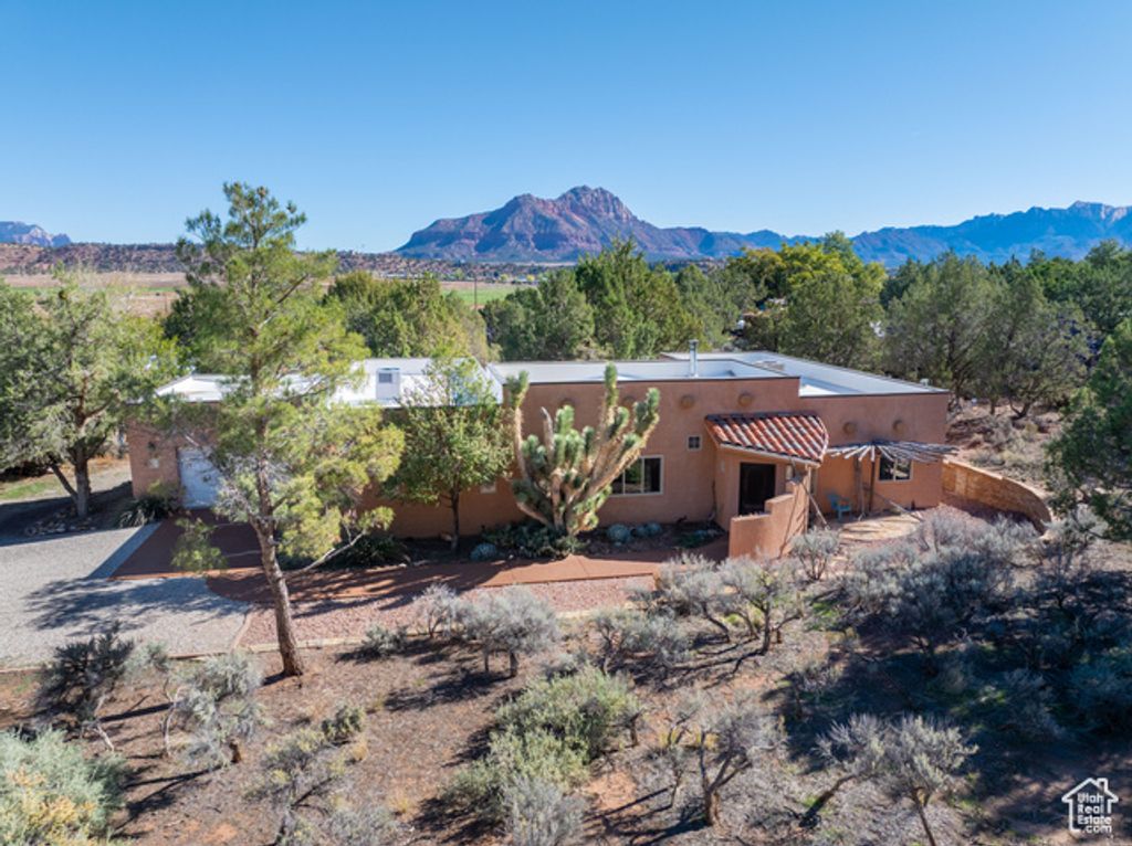 1535 W MCINTOSH CIR, Apple Valley, UT 84737