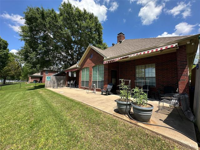 253 County Road 3527, Bullard, TX 75757