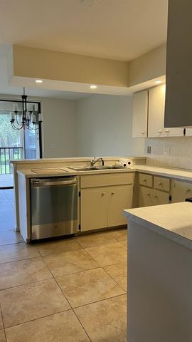 10507 SE Terrapin Place E-203, Tequesta, FL 33469