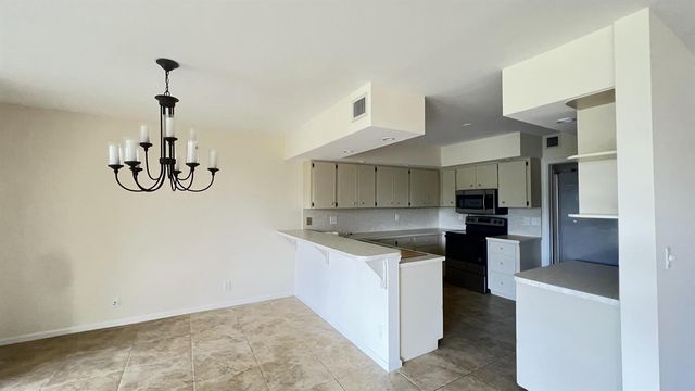 10507 SE Terrapin Place E-203, Tequesta, FL 33469