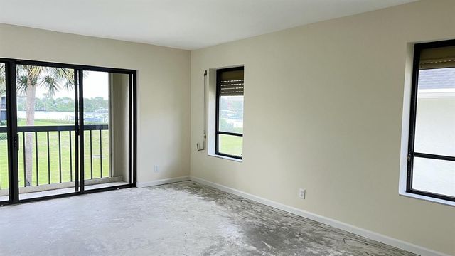 10507 SE Terrapin Place E-203, Tequesta, FL 33469