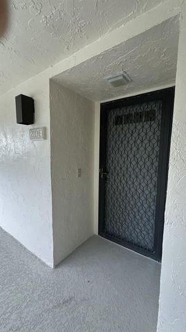 10507 SE Terrapin Place E-203, Tequesta, FL 33469