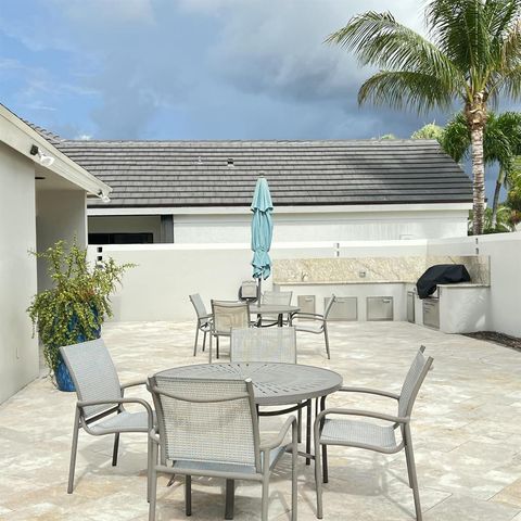 10507 SE Terrapin Place E-203, Tequesta, FL 33469