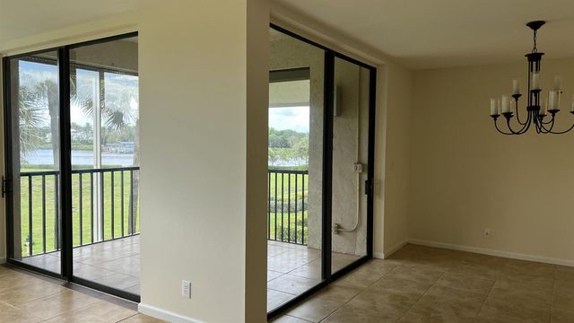 10507 SE Terrapin Place E-203, Tequesta, FL 33469