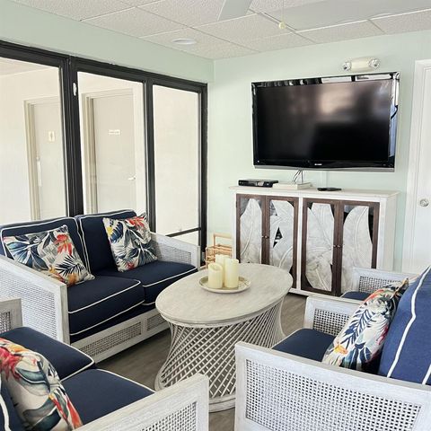 10507 SE Terrapin Place E-203, Tequesta, FL 33469