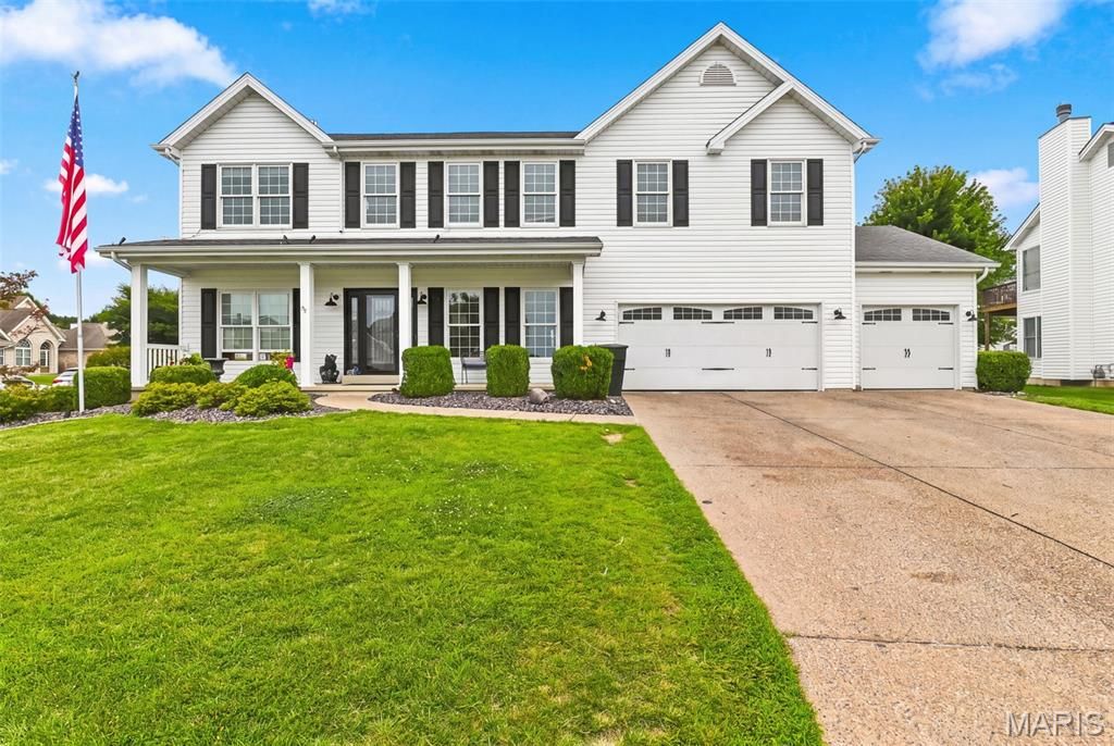 66 N Hillview Drive, St Peters, MO 63376