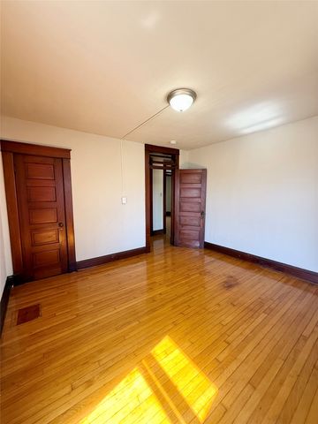 206 2nd Street NE, Mitchellville, IA 50169