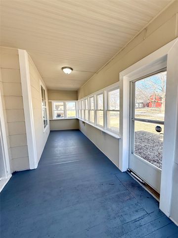 206 2nd Street NE, Mitchellville, IA 50169