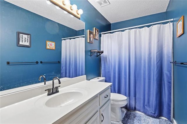 1800 Patricia Drive, Kearney, MO 64060