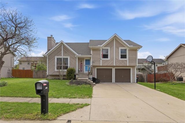 1800 Patricia Drive, Kearney, MO 64060