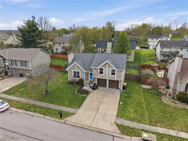 1800 Patricia Drive, Kearney, MO 64060