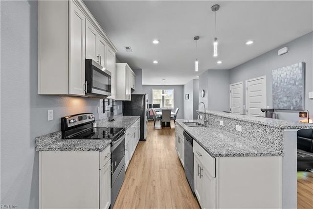 857 A AVE, Norfolk, VA 23504