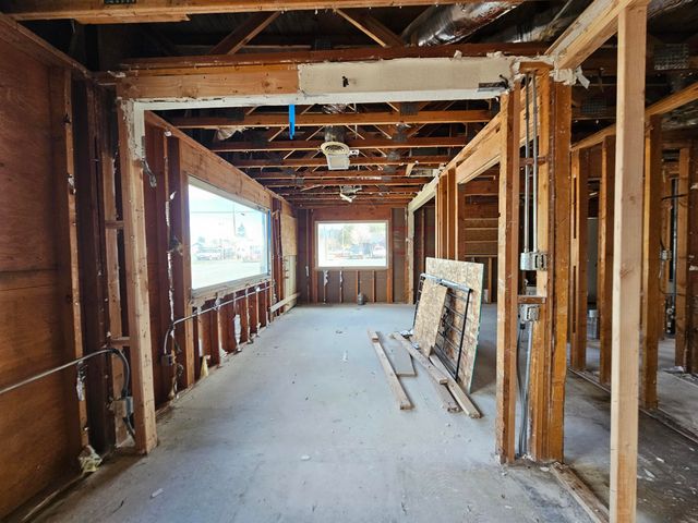 733 E Main Street, Klamath Falls, OR 97601