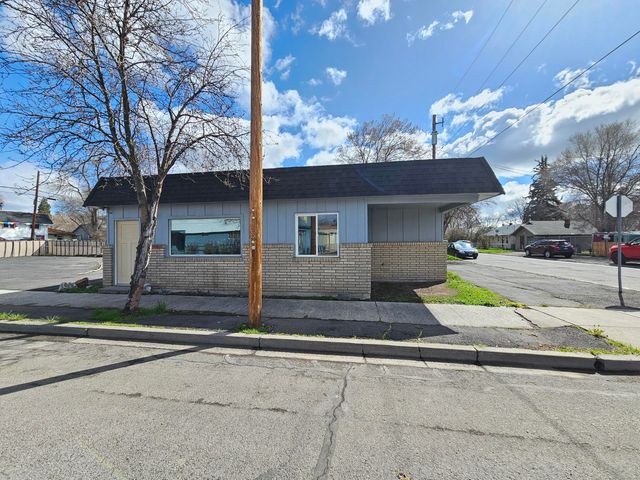 733 E Main Street, Klamath Falls, OR 97601