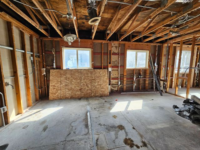 733 E Main Street, Klamath Falls, OR 97601