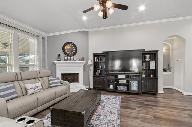123 Carriage Court, Magnolia, TX 77354