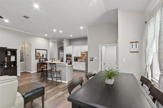123 Carriage Court, Magnolia, TX 77354