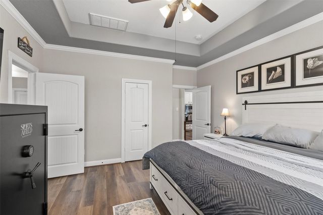 123 Carriage Court, Magnolia, TX 77354