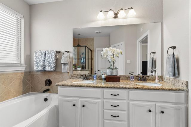 123 Carriage Court, Magnolia, TX 77354