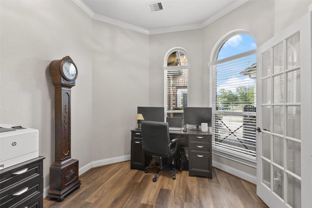 123 Carriage Court, Magnolia, TX 77354