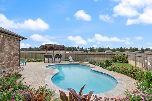 123 Carriage Court, Magnolia, TX 77354