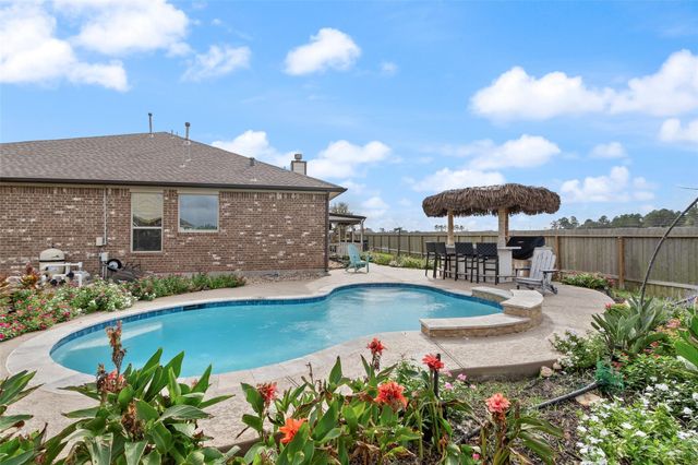 123 Carriage Court, Magnolia, TX 77354