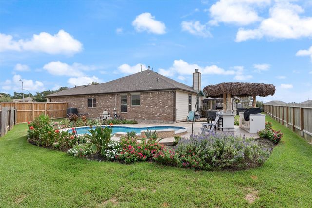 123 Carriage Court, Magnolia, TX 77354