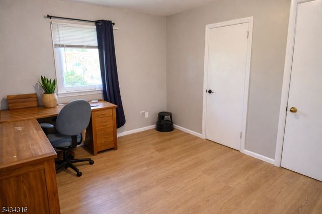 3 Spalding Dr, Livingston Twp., NJ 07039