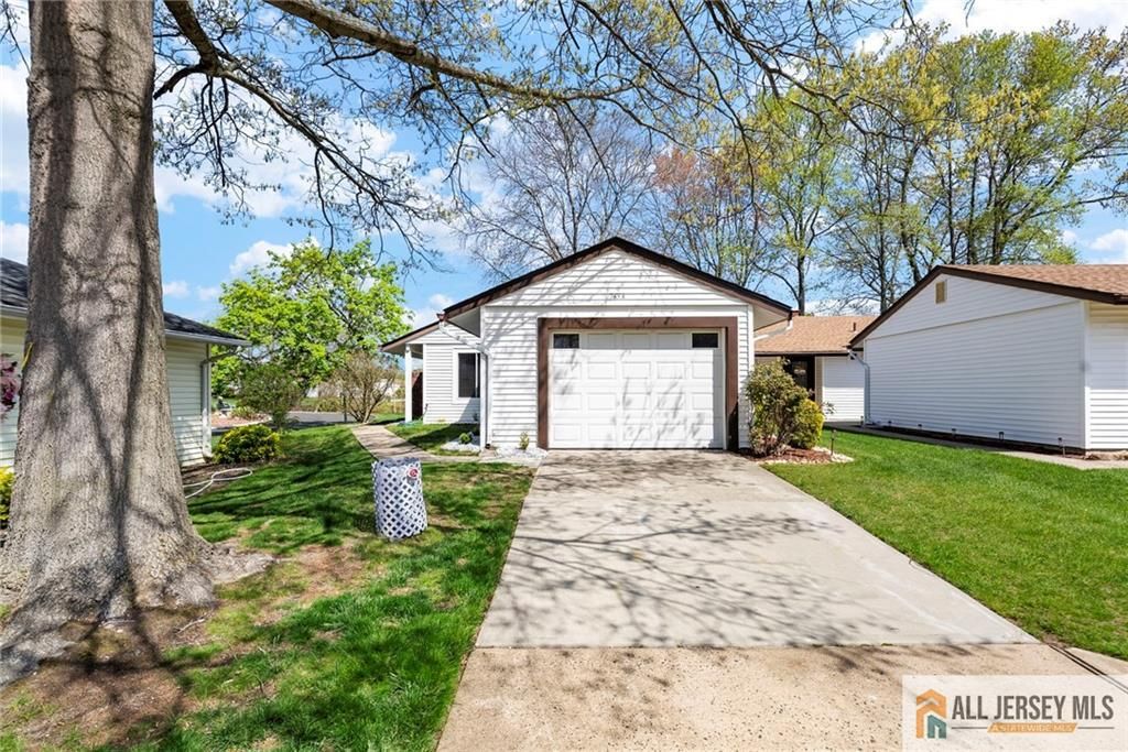 265 Crosse Drive 265A, Monroe, NJ 08831