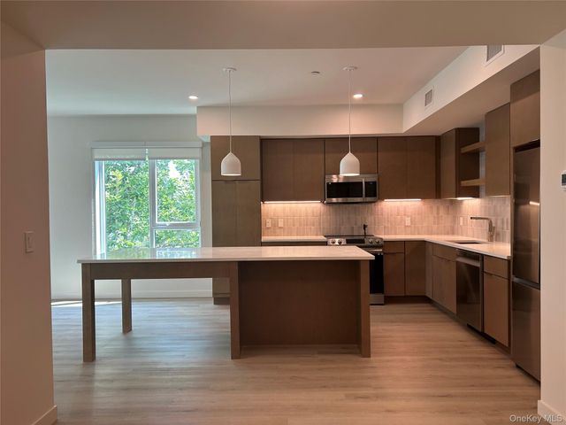 44 Springside Avenue 5F, Poughkeepsie, NY 12603