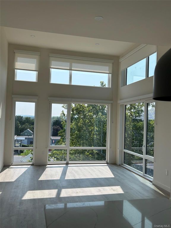 44 Springside Avenue 5F, Poughkeepsie, NY 12603