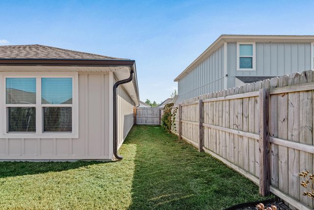 412 Scarborough Street, Crestview, FL 32539