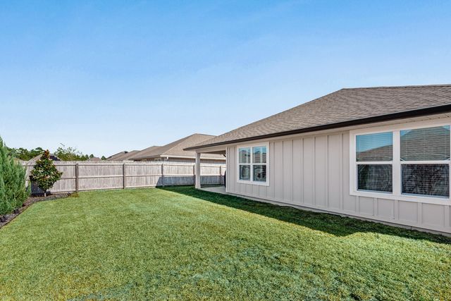 412 Scarborough Street, Crestview, FL 32539