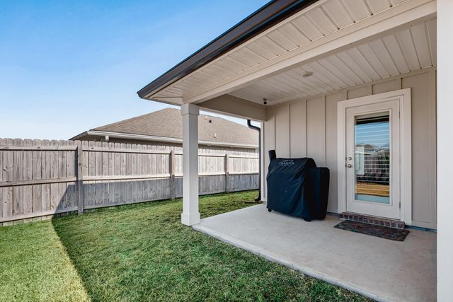 412 Scarborough Street, Crestview, FL 32539