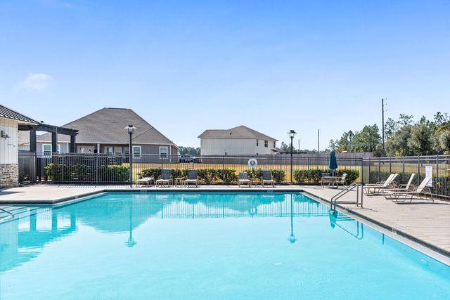 412 Scarborough Street, Crestview, FL 32539