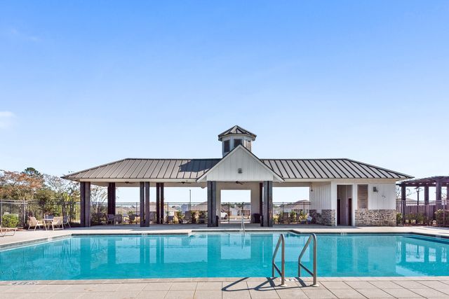 412 Scarborough Street, Crestview, FL 32539