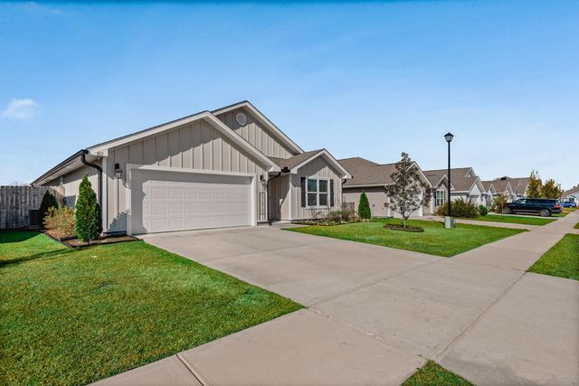 412 Scarborough Street, Crestview, FL 32539