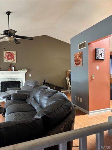 3261 5 Oaks, Arnold, MO 63010