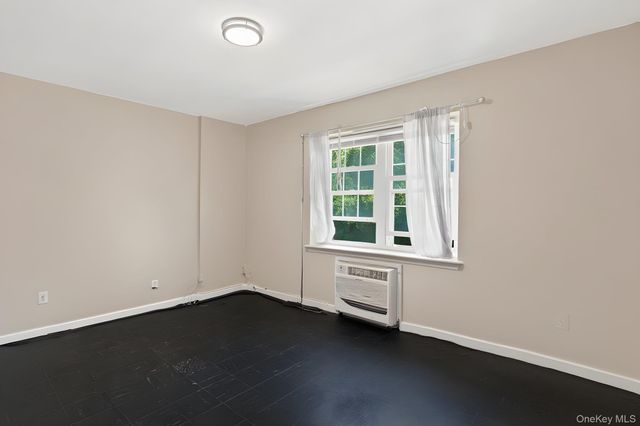 61 Lorraine Terrace 246, Mount Vernon, NY 10553