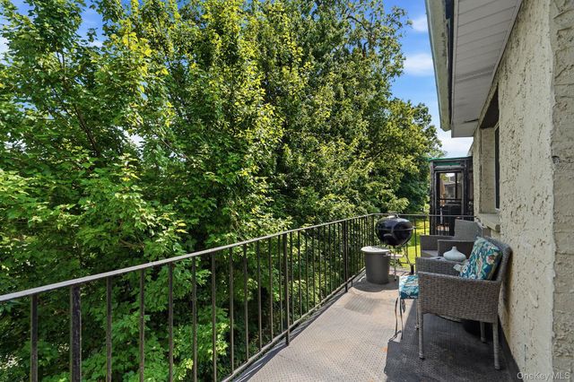 61 Lorraine Terrace 246, Mount Vernon, NY 10553