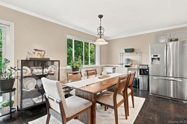 61 Lorraine Terrace 246, Mount Vernon, NY 10553