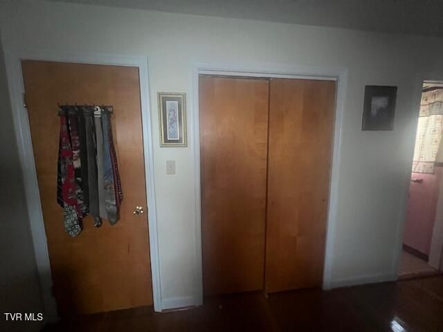 8 Hemlock Street, Bristol, TN 37620