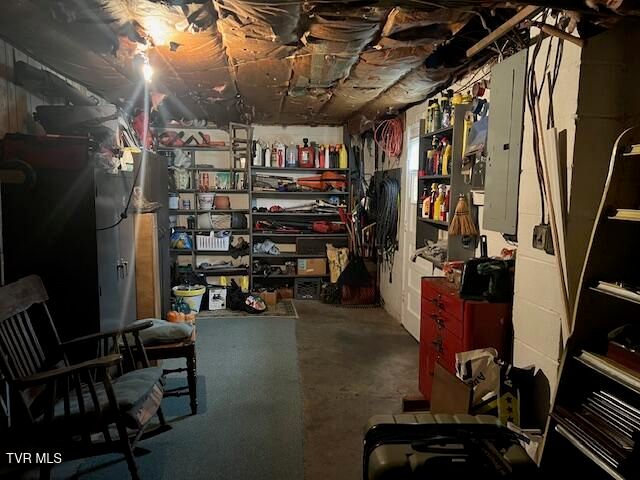 8 Hemlock Street, Bristol, TN 37620