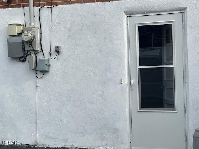 8 Hemlock Street, Bristol, TN 37620