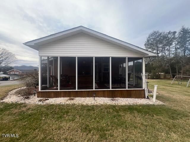 8 Hemlock Street, Bristol, TN 37620